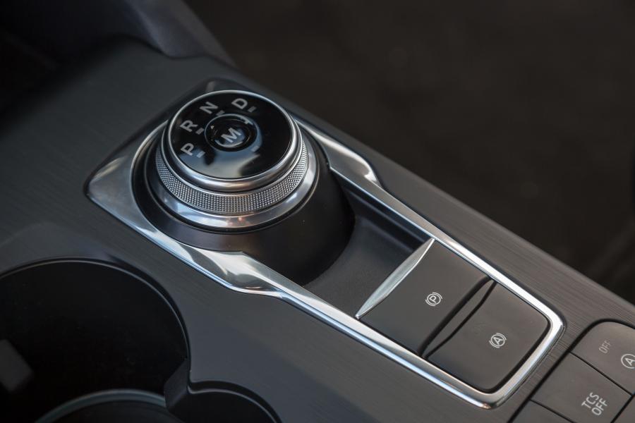 Детали интерьера Ford Focus Trend 2018 года  (AU) (фото 12 из 21)